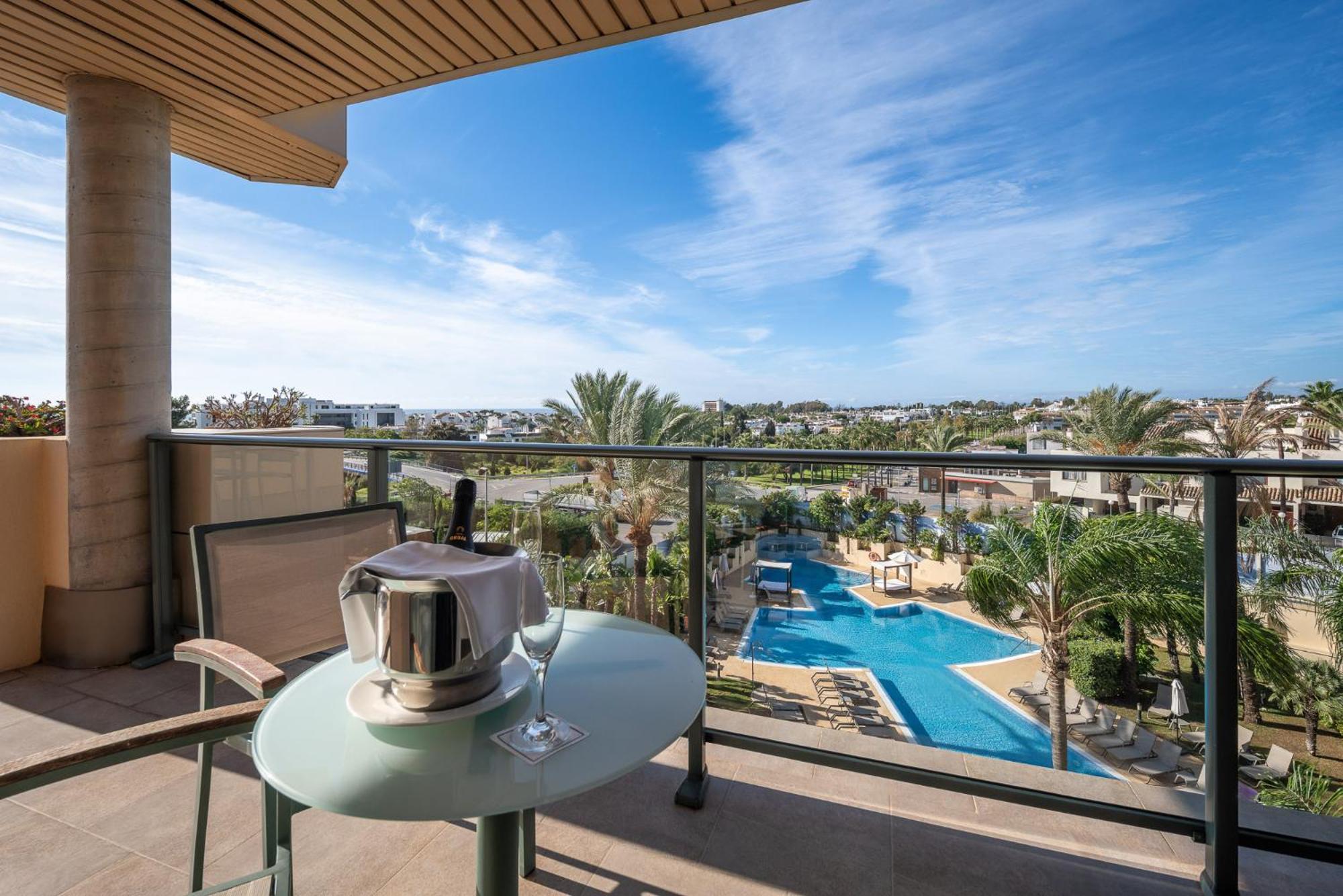 Exe Estepona Thalasso & Spa- Adults Only מראה חיצוני תמונה